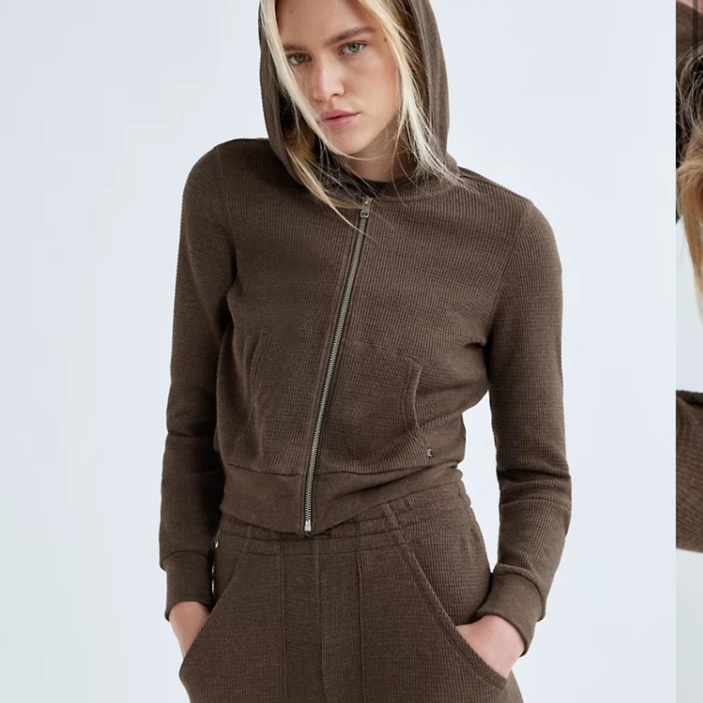 Aritzia TNA waffle zip hoodie wide leg pant set M